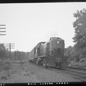 DERS-2c #553 with passenger train, westbound on Highland Line, near Waterbury DERS-2c #553 with passenger train, westbound on Highland Line, near Waterbury