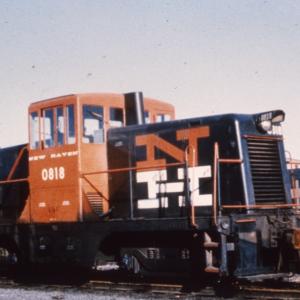 GE 44 ton switcher # 0818 in McGinnis colors GE 44 ton switcher # 0818 in McGinnis colors