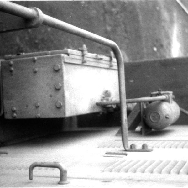 RS-3 cab signal box detail, end view looking toward cab.