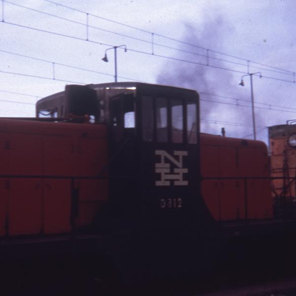 3/4 view of 44 tonner Number 0812